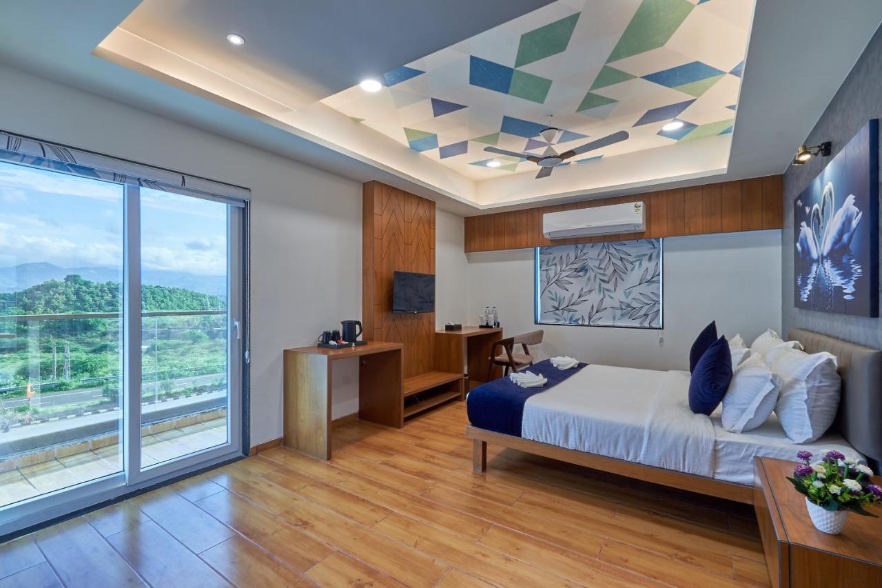 Hotel The Scenic Unity Garudeshwar Exterior foto